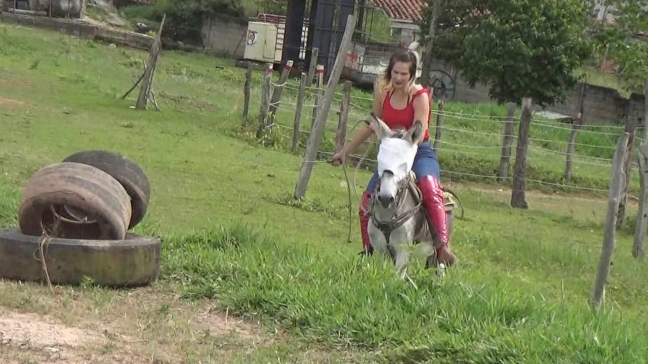 CL8565_tf_te_ joana theheavyrider.wmv_random_01.jpg