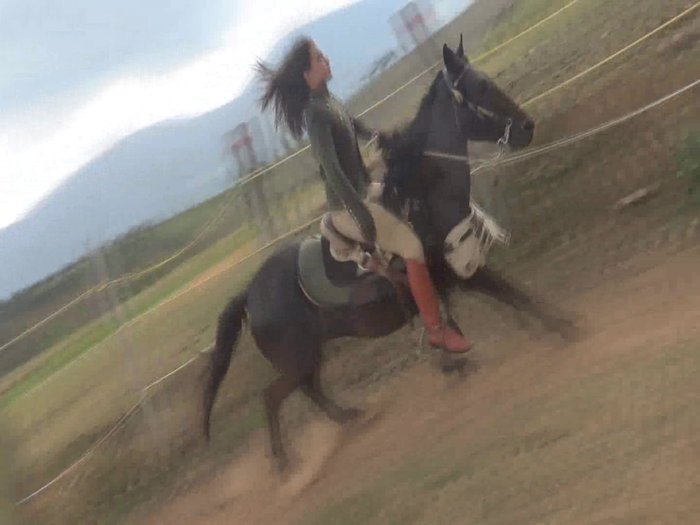 AFightWithBlackDancerVenus.wmv_random_01.jpg