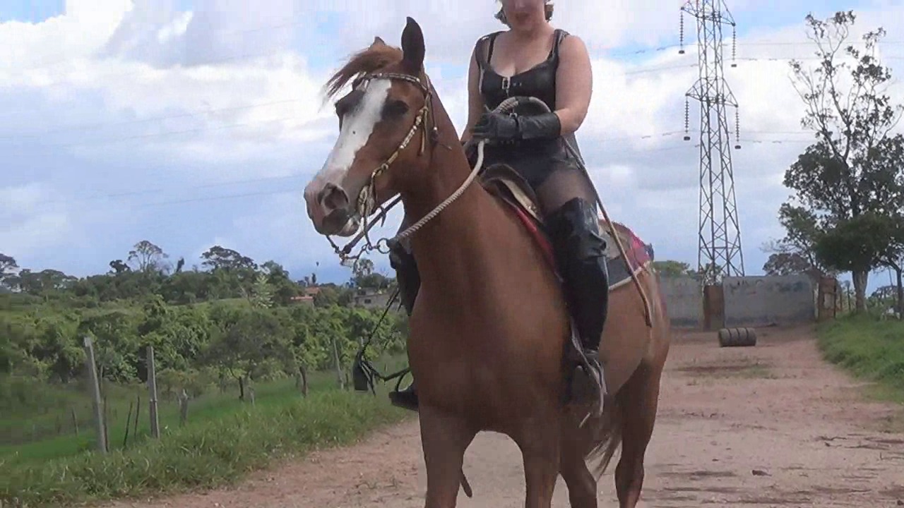 CL8565_JF_DominatrixRiderAnna.wmv_random_01.jpg
