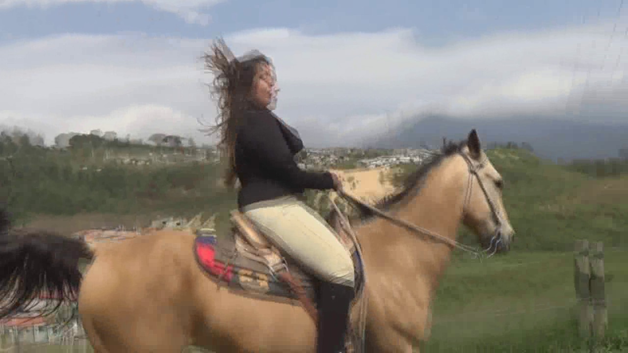 CL8565_JF_GorgeousAnna.wmv_random_01.jpg