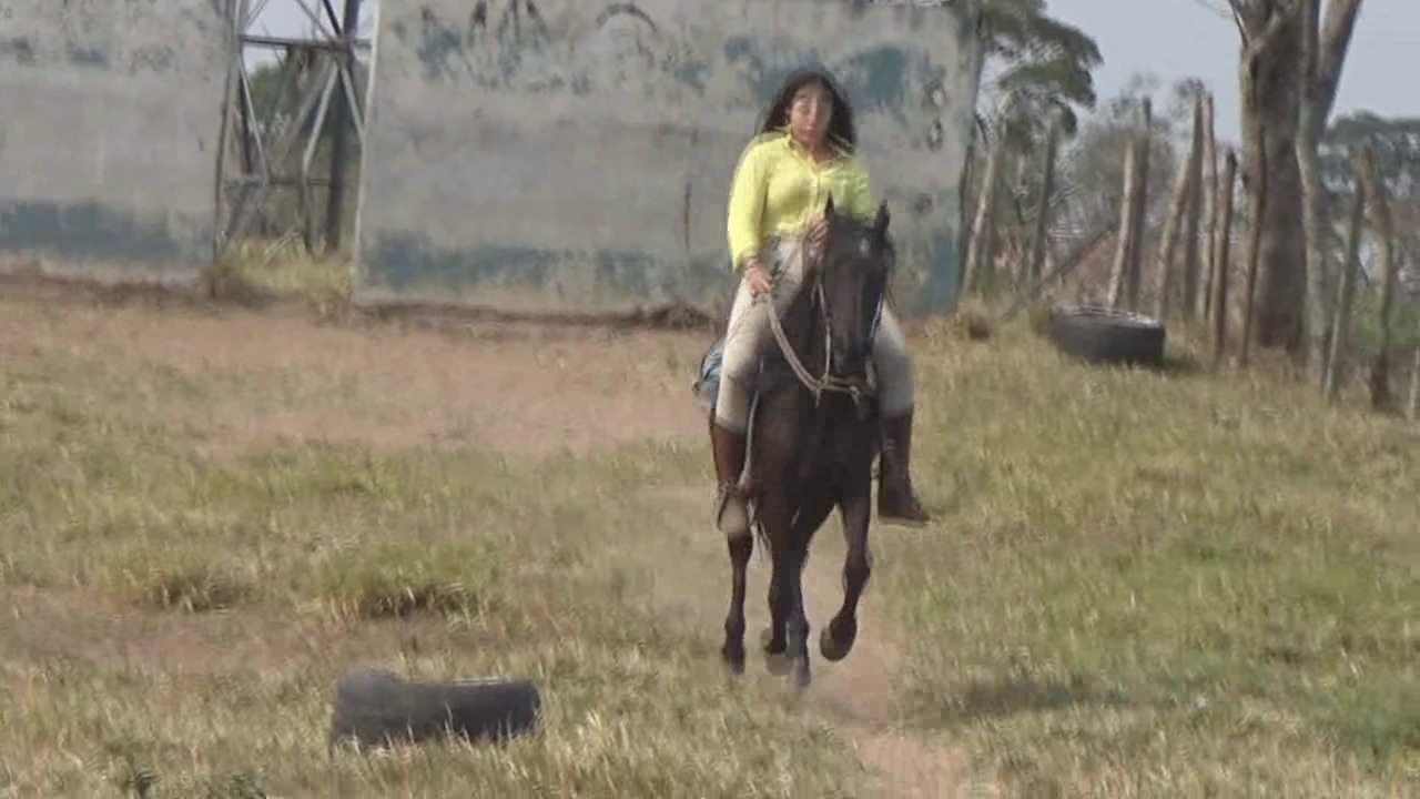 CL8565_tf_te_battledaywhitthenegroALONDRA.wmv_random_01.jpg