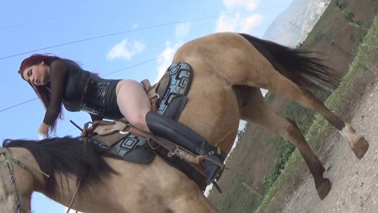CL8565_TheNylonRidingClub6Belkys.wmv_random_01.jpg