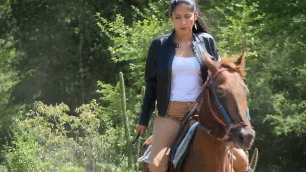 CL39751_VictoriaDiscipline4Zorrina.wmv_random_01.jpg