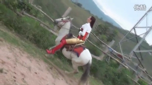 CL8565 RedRidingBootsJ.mp4