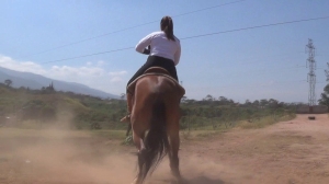 CL8565 JF ImTheBossMarisela.wmv