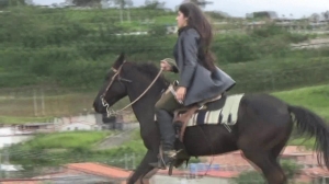 CL8565 jf je alondrathedarknesride.wmv