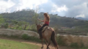 CL8565 tf te danielaandthepony.wmv